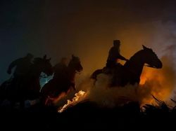 Karya Jawara Kontes Foto NatGeo Travel Bikin Terpana