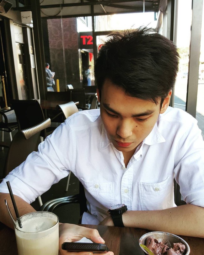 Kulineran ala Rob Clinton hingga Bentuk Makanan yang Tak Sesuai Harapan
