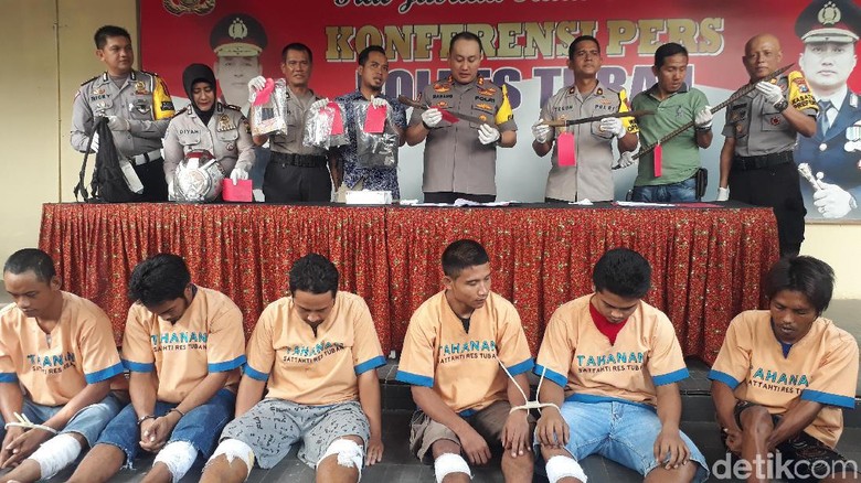 Tujuh Pelaku Kejahatan di Tuban Tertangkap dan Dihadiahi Timah Panas Tujuh Pelaku Kejahatan di Tuban Tertangkap dan Dihadiahi Timah Panas
