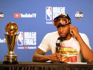 Akhirnya, Kawhi Leonard Tersenyum Lebar Usai Jadi Juara NBA
