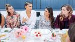 Si Cantik Zendaya yang Doyan Ngopi dan Ramen Instan