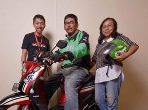 Kisah Jonathan, Anak Driver Ojol yang Berkesempatan Kerja di India