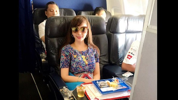 Sebelum Tersandung Kasus Narkoba, Ini Pose Kulineran Roro Fitria yang Hits