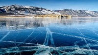 Danau Baikal sering juga disebut sebagai laut. Danau ini berlokasi di Siberia, Rusia.Baikal memiliki luas 31.722 km persegi, sedangkan dalamnya sampai 1.700 meter. (iStock)