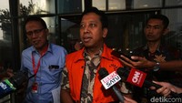 Romahurmuziy atau Rommy mengucapkan selamat atas sidang perdana sengketa Pilpres di MK.