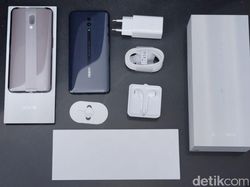 Unboxing Oppo Reno, Si Penggoda di Kelas Menengah