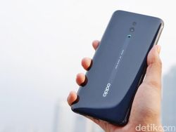 Unboxing Oppo Reno, Si Penggoda di Kelas Menengah