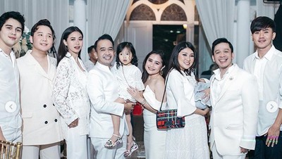 Pesta Mewah Jordi Onsu di Lokasi Syuting Crazy Rich Asians