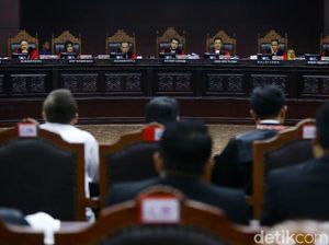 Sidang Gugatan Pilpres, MK Batasi Jumlah Saksi Tim Prabowo-KPU 17 Orang