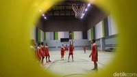 Timnas Basket melakukan latihan.