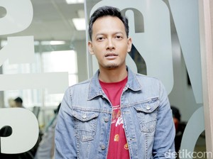 Fedi Nuril dan Laura Basuki Main Film Drama Komedi Realistis Kapan Hamil?