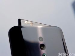 Unboxing Oppo Reno, Si Penggoda di Kelas Menengah