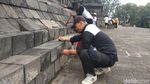 Foto: Aksi Bersih-bersih Candi Borobudur