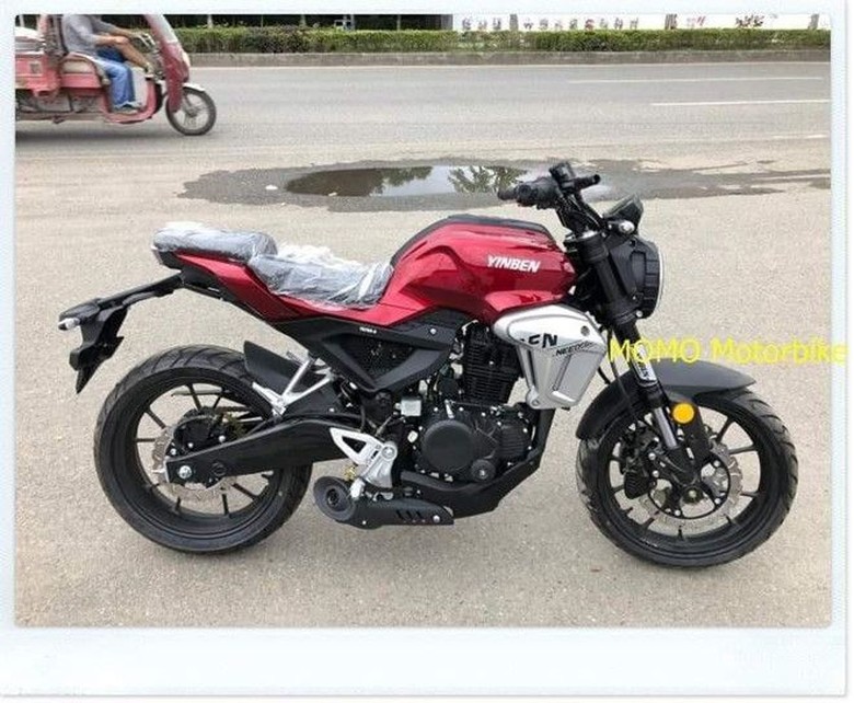 Tiruan Honda CB150R ExMotion di China. Foto: Momo Motorbike Tiruan Honda CB150R ExMotion di China. Foto: Momo Motorbike