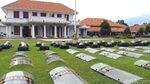 TNI-Polri Perketat Keamanan Gedung Grahadi untuk Antisipasi Demo