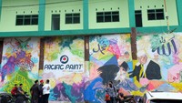 Bertepatan dengan Festival Religi, program revitalisasi pondok pesantren ini juga secara resmi dimulai oleh Pacific Paint yang turut melakukan pengecatan gedung asrama putra dan putri, seluruh kelas yang digunakan untuk Madrasah Aliyah. Foto: dok. Ponpes Sirnarasa