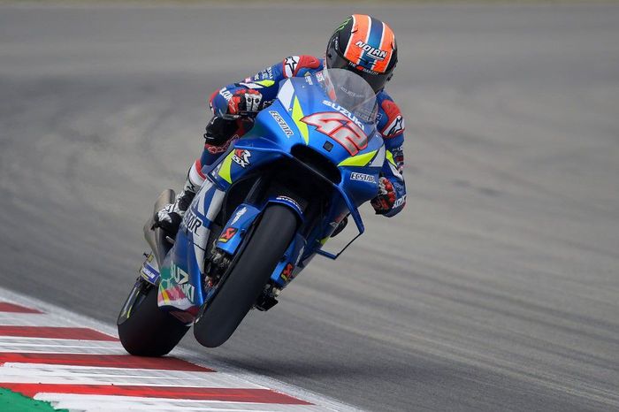 Alex Rins tercepat di sesi latihan bebas ketiga MotoGP Catalunya. (Foto: Lluis Gene / AFP) Alex Rins tercepat di sesi latihan bebas ketiga MotoGP Catalunya. (Foto: Lluis Gene / AFP)
