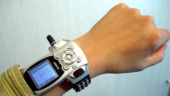 F88 wrist phone. Foto: internet