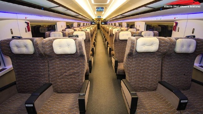 Rangkaian Kereta Cepat Made in China Tiba di RI 2020