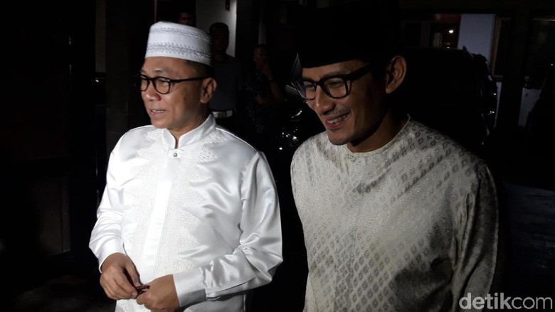 Silaturahmi ke Rumah Ketum PAN, Sandiaga Bahas Proses Sidang MK Silaturahmi ke Rumah Ketum PAN, Sandiaga Bahas Proses Sidang MK