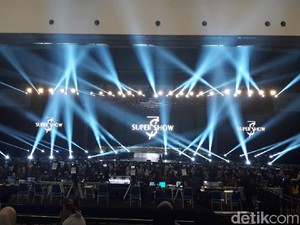Bawakan Sorry Sorry, Super Junior Sukses Guncang Jakarta