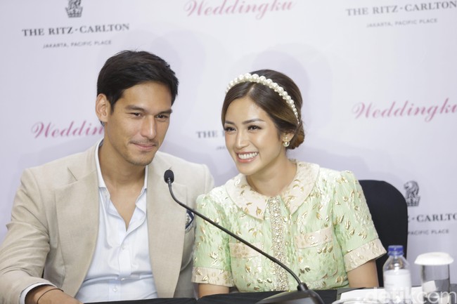 Setelah tunangan, keduanya berencana menggelar pernikahan tahun depan. Namun belum bisa dipastikan tanggal maupun bulannya. Foto: (Palevi/detikHOT)