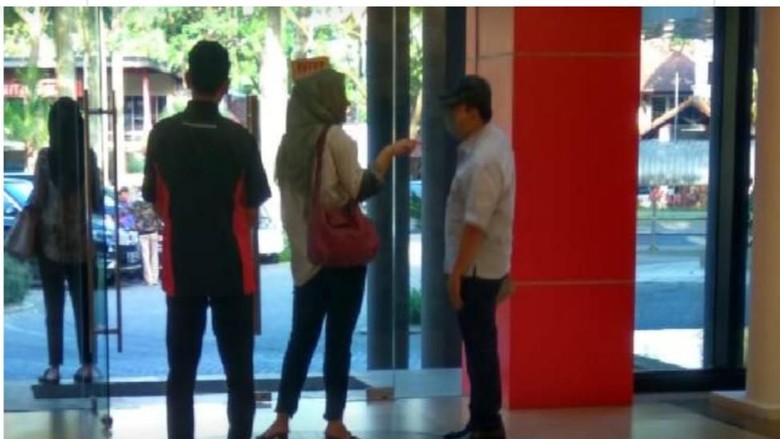 Novanto Kelabui Petugas untuk Pelesiran, Bolehkah Napi Bayar RS Sendiri? Novanto Kelabui Petugas untuk Pelesiran, Bolehkah Napi Bayar RS Sendiri?