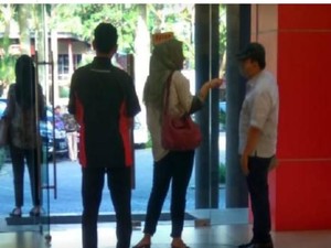 Penampakan Setya Novanto Saat Pelesiran ke Toko Bangunan Mewah