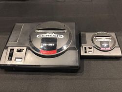 Perbandingan Genesis Mini dengan Versi Original
