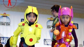 Mereka dibantu kedua orang tuanya untuk mewujudkan kostum-kostum keren ini.  Foto: Chihiro and Chieko via Bored Panda