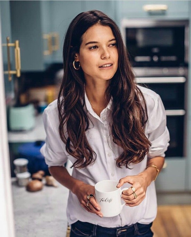 Adalah Sarah Ann Macklin, wanita Inggris yang berprofesi sebagai model. Sarah pernah tampil di majalah Vogue, model Burberry, D&G dan Ralp Laurent. Foto: Instagram