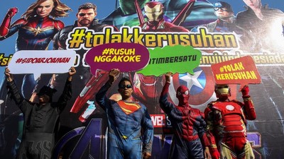 Batman, Superman, Spiderman dan Iron Man Deklarasi Tolak Kerusuhan