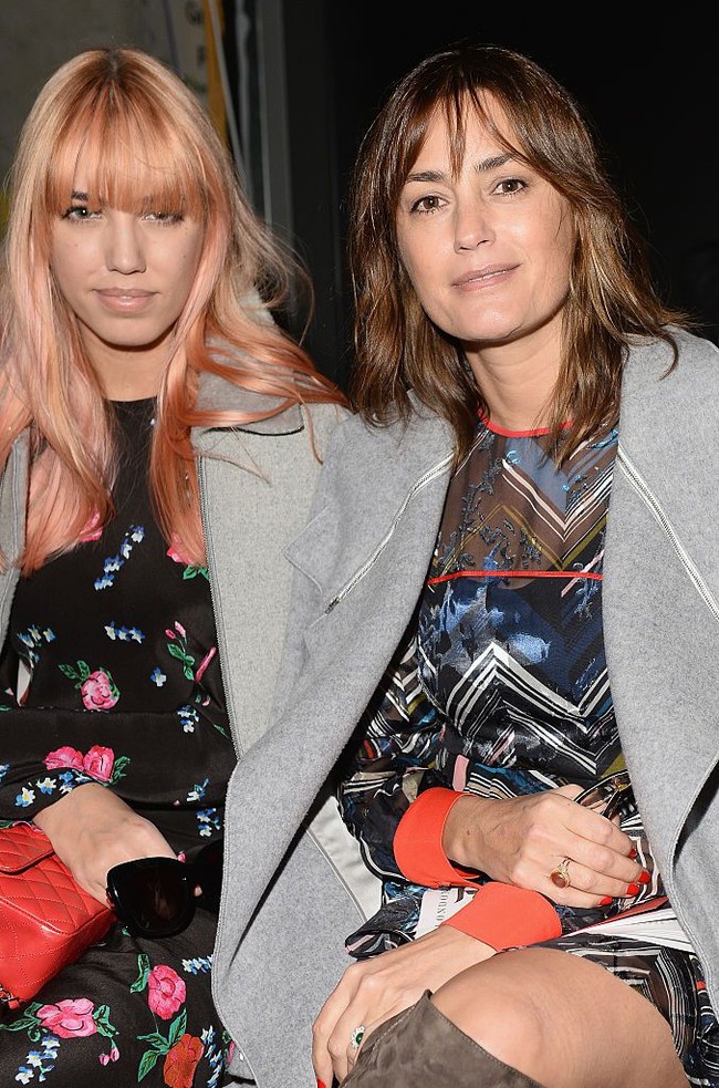 Yasmin mengaku rahasia awet mudanya cukup simpel. Menjaga asupan makannya selalu sehat dan rajin olahraga setidaknya dua kali seminggu. Olahraga merupakan cara ampuh untuk mencegah penuaan dini karena membantu tubuh memproses gula, mengatasi stres dan menyeimbangkan hormon. Foto: Getty Images