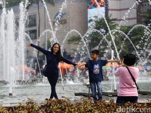 Potret Ramainya CFD Sudirman-Thamrin Usai Libur Lebaran
