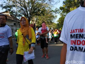Jalan Sehat Hingga Senam Massal Warnai Aksi Tolak Kerusuhan