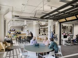 Mengintip Markas Besar Airbnb yang Memukau