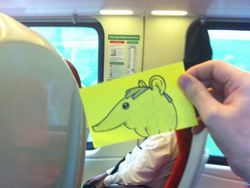 Cara Kreatif Habiskan Waktu Saat Perjalanan Panjang di Kereta