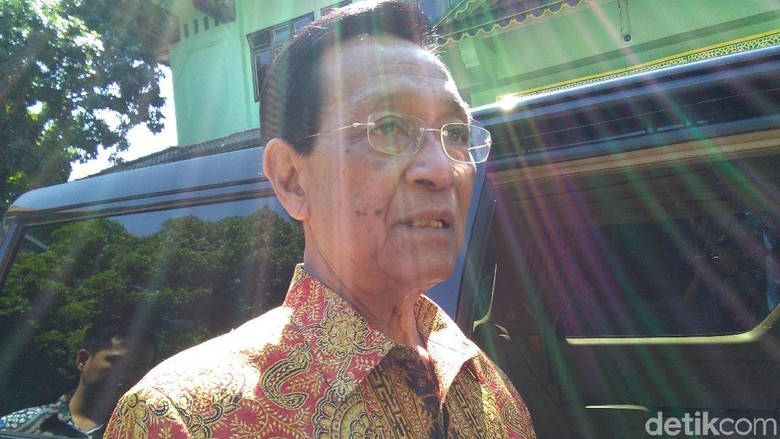 Sultan Akan Pantau Uji Coba Pembatasan Kendaraan di Malioboro Besok Sultan Akan Pantau Uji Coba Pembatasan Kendaraan di Malioboro Besok