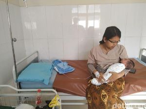 Seorang Ibu Melahirkan di Halaman Apotek di Semarang