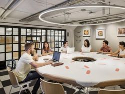 Mengintip Markas Besar Airbnb yang Memukau