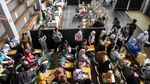 Potret Ortu Siswa Ramai-ramai Daftar PPDB SMA di Bandung