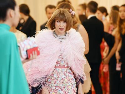 Penampilan Eksentrik Kritikus Fashion Ternama, Berani Tiru Gayanya?