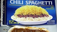 Sudah lapar mau makan produk spaghetti instan, ketika dihangatkan hasilnya justru tak karuan dan bikin nafsu makan hilang. Foto: Istimewa
