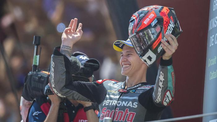 Fabio Quartararo finis kedua di MotoGP Catalunya (Foto: Mirco Lazzari gp/Getty Images) Fabio Quartararo finis kedua di MotoGP Catalunya (Foto: Mirco Lazzari gp/Getty Images)