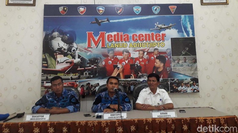 Balon Udara Liar Juga Ganggu Latihan Sekbang Lanud Adisutjipto Balon Udara Liar Juga Ganggu Latihan Sekbang Lanud Adisutjipto
