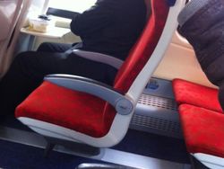 Cara Kreatif Habiskan Waktu Saat Perjalanan Panjang di Kereta