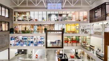Suasana kantor pusat Airbnb di San Francisco, Amerika Serikat, yang dibuka pada tahun 2015 dalam desainnya sekarang. Foto: Office Snapshot
