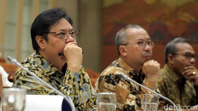6 Gerai Giant Mau Ditutup, Pegawai Was-was Kena PHK