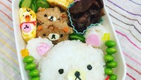 Mungilnya panda putih ini dijamin bikin si kecil tak sabar menanti jam makan siang. Bunda bisa siapkan menu ini sejak pagi. Foto : instagram @bentoile