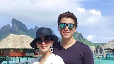 Ide Liburan Romantis ala Syahrini